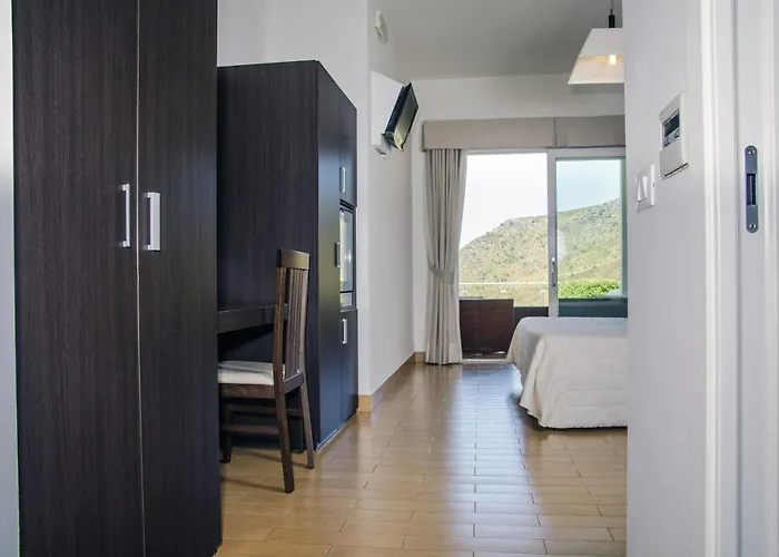 Moresco Park Hotell 3*