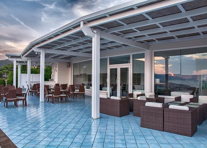 Moresco Park Hotell 3*